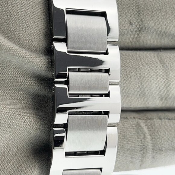 Cartier Ballon Bleu Stainless Steel Silver Dial 36mm Quartz Men’s Watch W69011Z4 - Picture 9 of 10